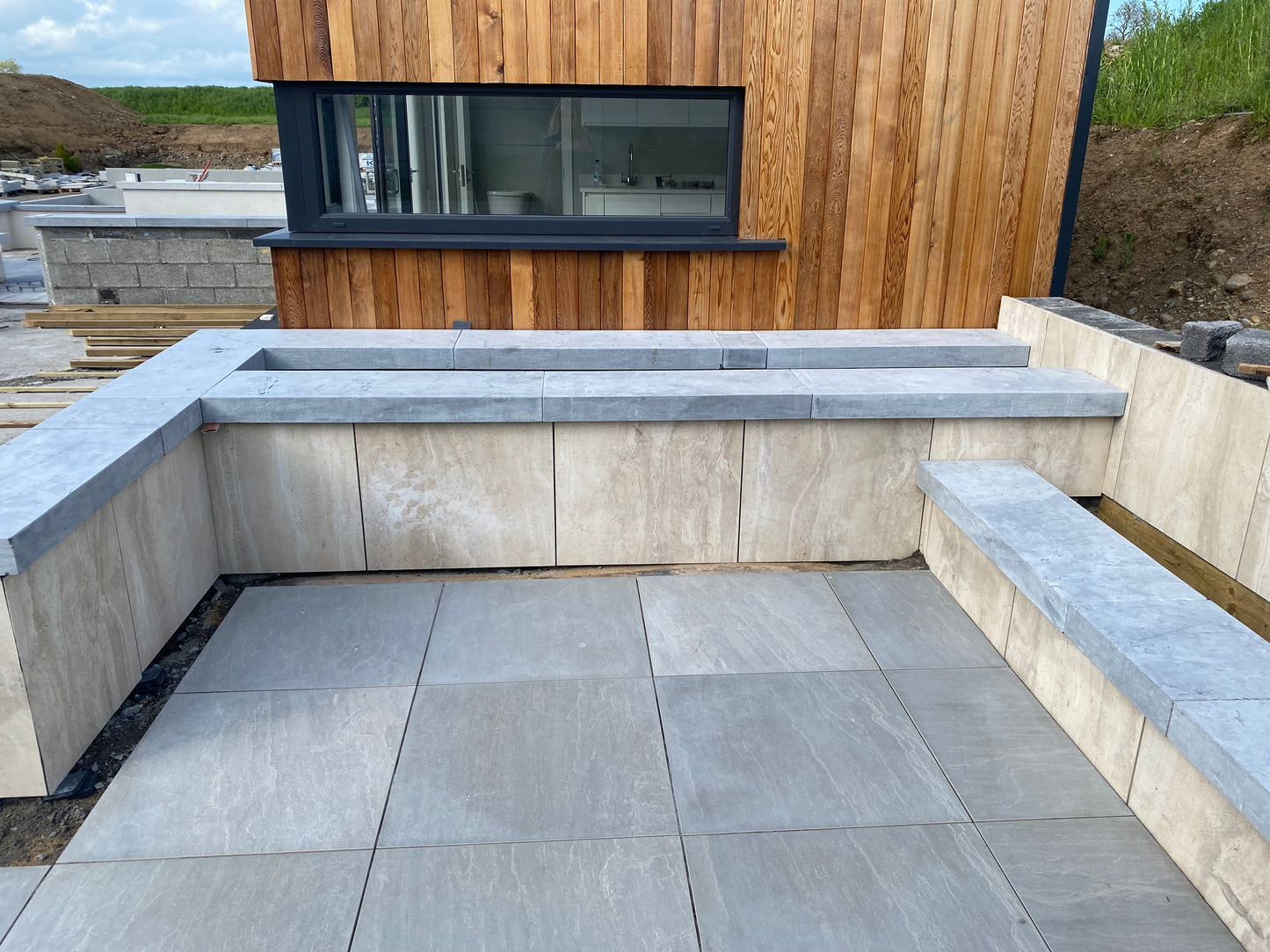 Limestone Wall Capping 1000x450x80mm