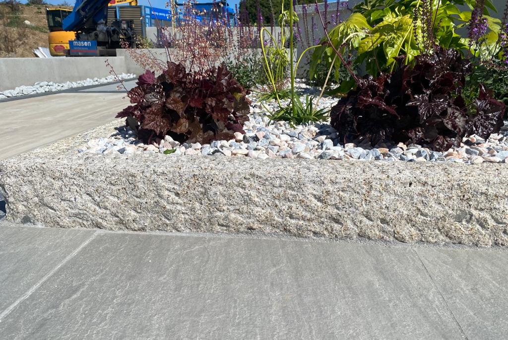 Rockface Granite Kerb