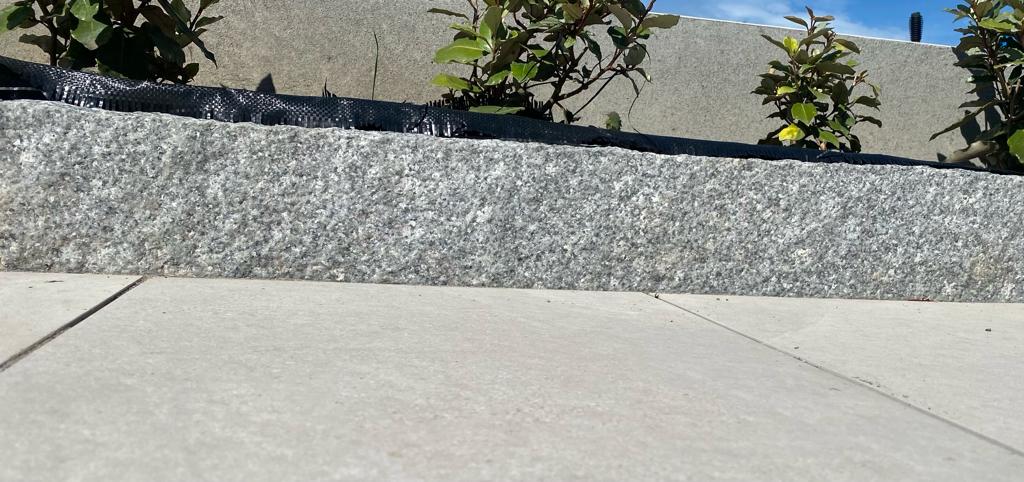Rockface Granite Kerb