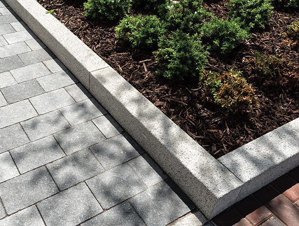 Acheson & Glover TerraKerb 255x125x900mm (Pearl)